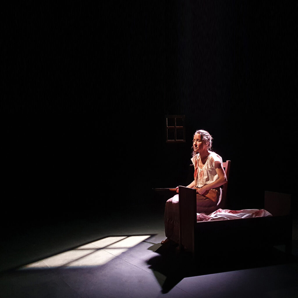 Emma Picard-03c-©emh